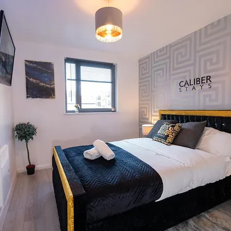 Apartman Caliber Stays Bliss - Medusa - 2-bed Retreat - Attractions, Sleeps 4, Free Netflix, Nearby Parking & Close Proximity - Bullring, Grand Central, The Cube - 5 Minutes Walk Birmingham