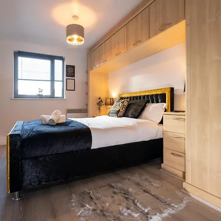 Caliber Stays Bliss - Medusa - 2-bed Retreat - Attractions, Sleeps 4, Free Netflix, Nearby Parking & Close Proximity - Bullring, Grand Central, The Cube - 5 Minutes Walk Apartman